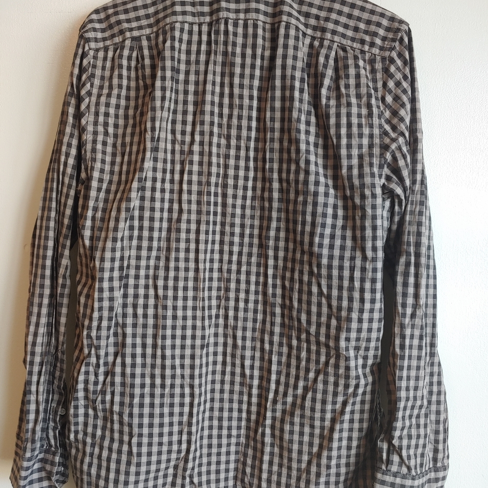 Shirt - Picture 4 of 4